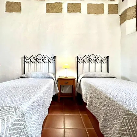 Casa Vista Al Mar,piscina Compartida,wifi Y Jardin En * Guía de Isora