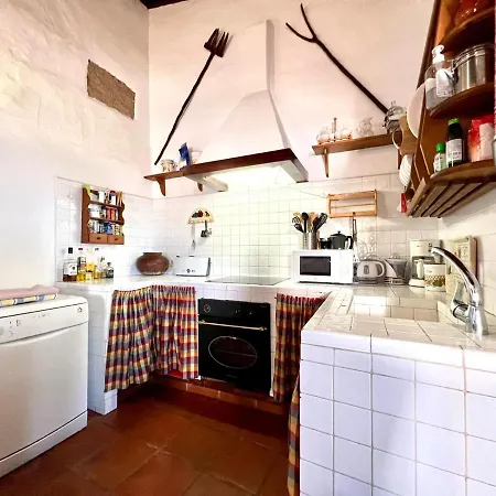 Casa Vista Al Mar,piscina Compartida,wifi Y Jardin En Guía de Isora