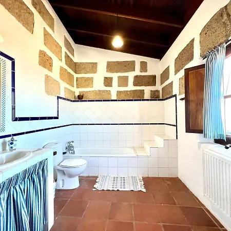 Casa Vista Al Mar,piscina Compartida,wifi Y Jardin En Hébergement de vacances Guía de Isora