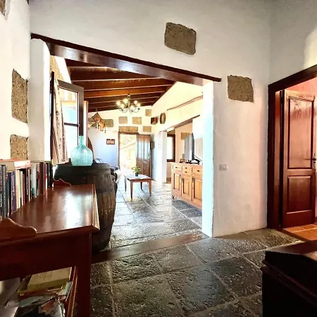 Hébergement de vacances Casa Vista Al Mar,piscina Compartida,wifi Y Jardin En