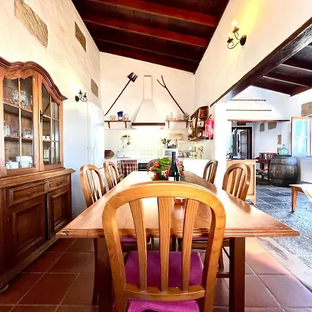 Casa Vista Al Mar,piscina Compartida,wifi Y Jardin En
