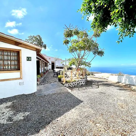 Hébergement de vacances Casa Vista Al Mar,piscina Compartida,wifi Y Jardin En Guía de Isora