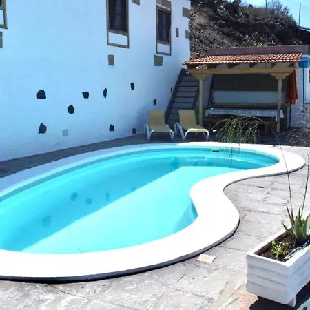 Hébergement de vacances Casa Vista Al Mar,piscina Compartida,wifi Y Jardin En *